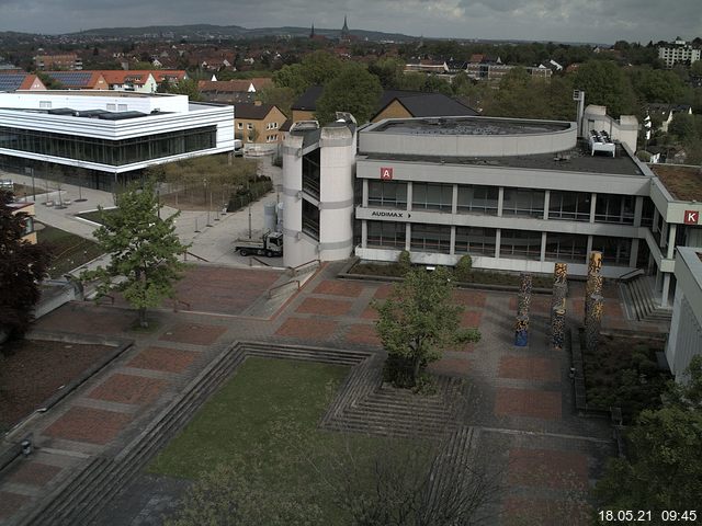 Foto der Webcam: Verwaltungsgebäude, Innenhof mit Audimax, Hörsaal-Gebäude 1