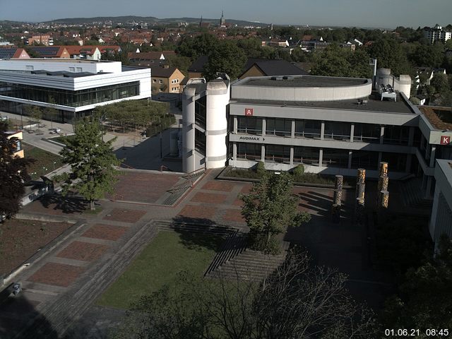 Foto der Webcam: Verwaltungsgeb&auml;ude, Innenhof mit Audimax, H&ouml;rsaal-Geb&auml;ude 1