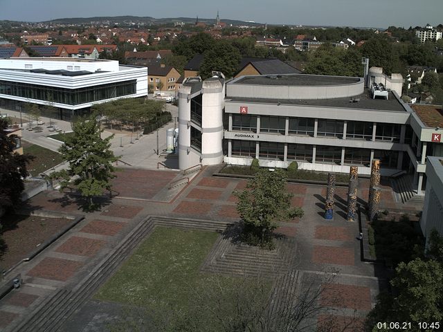 Foto der Webcam: Verwaltungsgeb&auml;ude, Innenhof mit Audimax, H&ouml;rsaal-Geb&auml;ude 1
