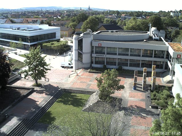 Foto der Webcam: Verwaltungsgeb&auml;ude, Innenhof mit Audimax, H&ouml;rsaal-Geb&auml;ude 1