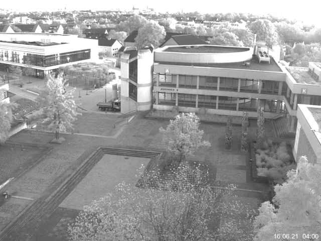 Foto der Webcam: Verwaltungsgeb&auml;ude, Innenhof mit Audimax, H&ouml;rsaal-Geb&auml;ude 1