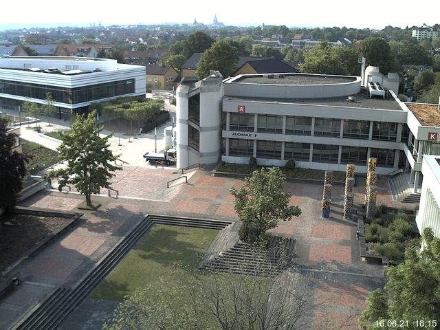 Foto der Webcam: Verwaltungsgeb&auml;ude, Innenhof mit Audimax, H&ouml;rsaal-Geb&auml;ude 1