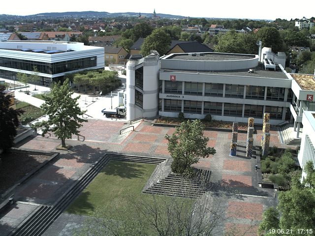 Foto der Webcam: Verwaltungsgeb&auml;ude, Innenhof mit Audimax, H&ouml;rsaal-Geb&auml;ude 1