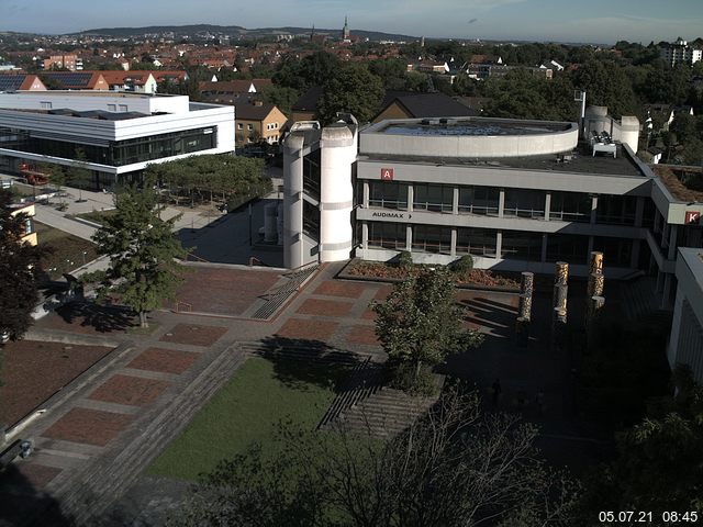 Foto der Webcam: Verwaltungsgeb&auml;ude, Innenhof mit Audimax, H&ouml;rsaal-Geb&auml;ude 1