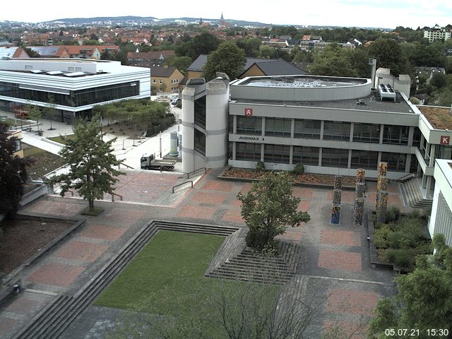 Foto der Webcam: Verwaltungsgeb&auml;ude, Innenhof mit Audimax, H&ouml;rsaal-Geb&auml;ude 1