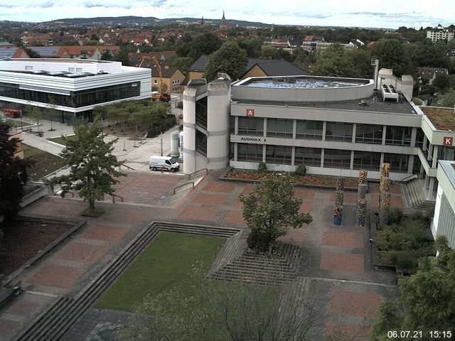 Foto der Webcam: Verwaltungsgeb&auml;ude, Innenhof mit Audimax, H&ouml;rsaal-Geb&auml;ude 1