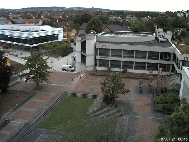 Foto der Webcam: Verwaltungsgeb&auml;ude, Innenhof mit Audimax, H&ouml;rsaal-Geb&auml;ude 1