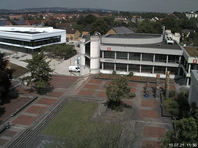 Foto der Webcam: Verwaltungsgeb&auml;ude, Innenhof mit Audimax, H&ouml;rsaal-Geb&auml;ude 1