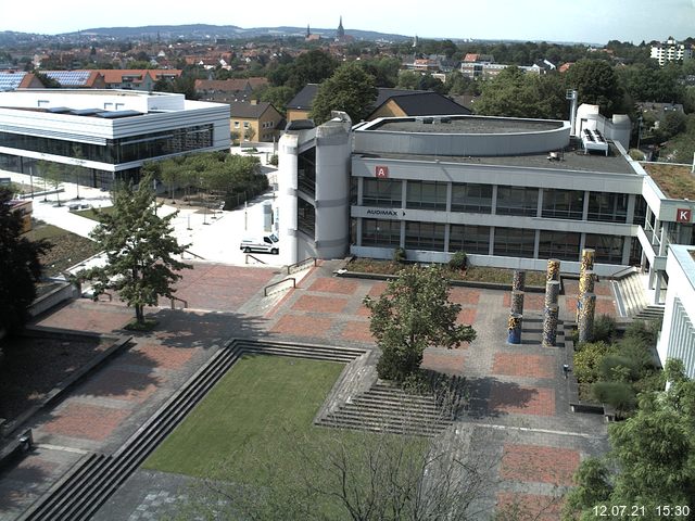 Foto der Webcam: Verwaltungsgeb&auml;ude, Innenhof mit Audimax, H&ouml;rsaal-Geb&auml;ude 1