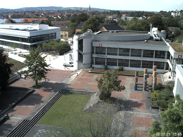 Foto der Webcam: Verwaltungsgeb&auml;ude, Innenhof mit Audimax, H&ouml;rsaal-Geb&auml;ude 1