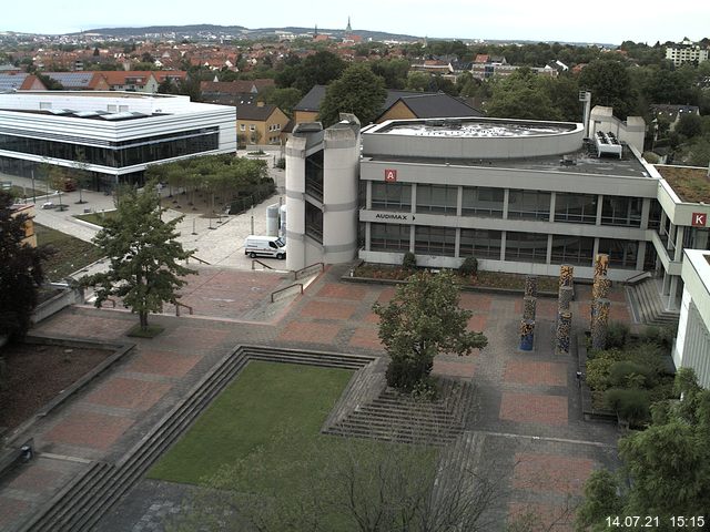 Foto der Webcam: Verwaltungsgeb&auml;ude, Innenhof mit Audimax, H&ouml;rsaal-Geb&auml;ude 1
