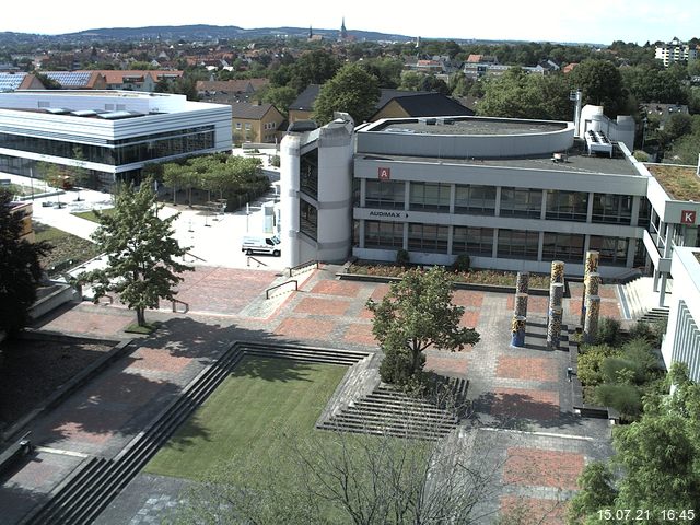 Foto der Webcam: Verwaltungsgeb&auml;ude, Innenhof mit Audimax, H&ouml;rsaal-Geb&auml;ude 1