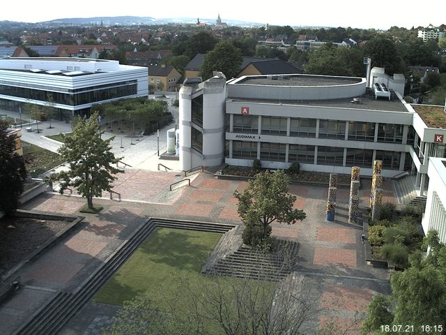 Foto der Webcam: Verwaltungsgeb&auml;ude, Innenhof mit Audimax, H&ouml;rsaal-Geb&auml;ude 1