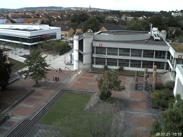Foto der Webcam: Verwaltungsgeb&auml;ude, Innenhof mit Audimax, H&ouml;rsaal-Geb&auml;ude 1
