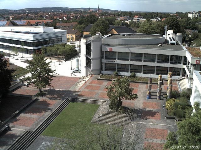 Foto der Webcam: Verwaltungsgeb&auml;ude, Innenhof mit Audimax, H&ouml;rsaal-Geb&auml;ude 1