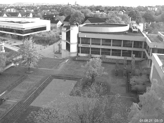 Foto der Webcam: Verwaltungsgeb&auml;ude, Innenhof mit Audimax, H&ouml;rsaal-Geb&auml;ude 1