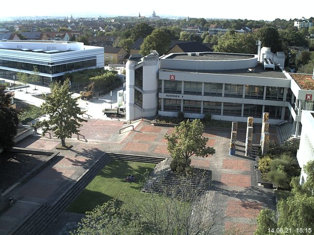 Foto der Webcam: Verwaltungsgeb&auml;ude, Innenhof mit Audimax, H&ouml;rsaal-Geb&auml;ude 1