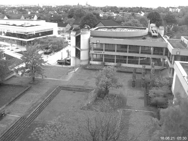 Foto der Webcam: Verwaltungsgeb&auml;ude, Innenhof mit Audimax, H&ouml;rsaal-Geb&auml;ude 1