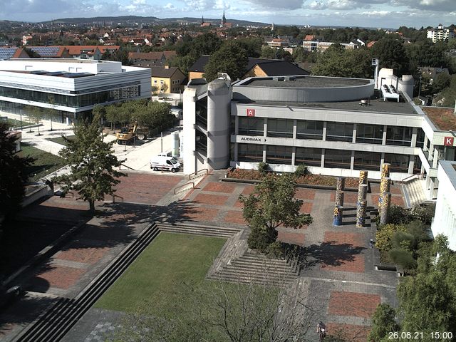 Foto der Webcam: Verwaltungsgeb&auml;ude, Innenhof mit Audimax, H&ouml;rsaal-Geb&auml;ude 1