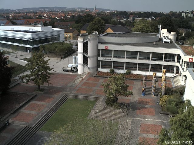 Foto der Webcam: Verwaltungsgeb&auml;ude, Innenhof mit Audimax, H&ouml;rsaal-Geb&auml;ude 1