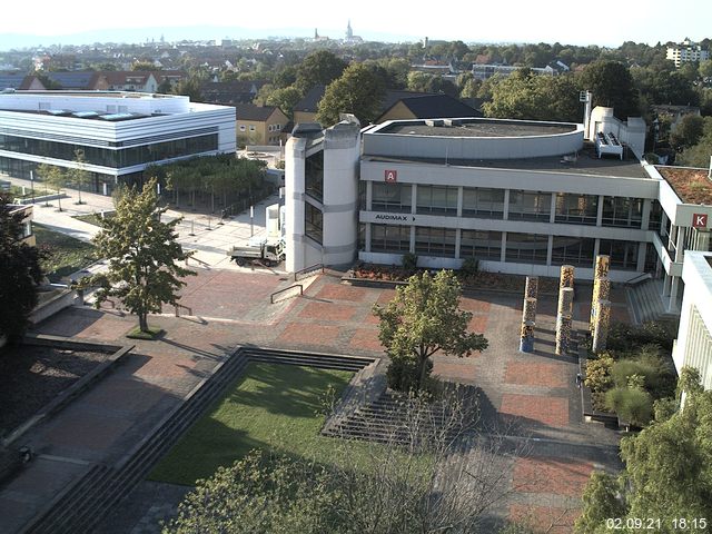 Foto der Webcam: Verwaltungsgeb&auml;ude, Innenhof mit Audimax, H&ouml;rsaal-Geb&auml;ude 1