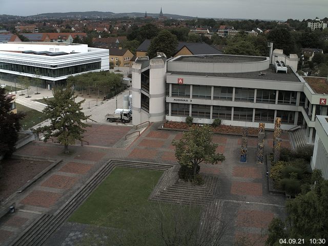 Foto der Webcam: Verwaltungsgeb&auml;ude, Innenhof mit Audimax, H&ouml;rsaal-Geb&auml;ude 1