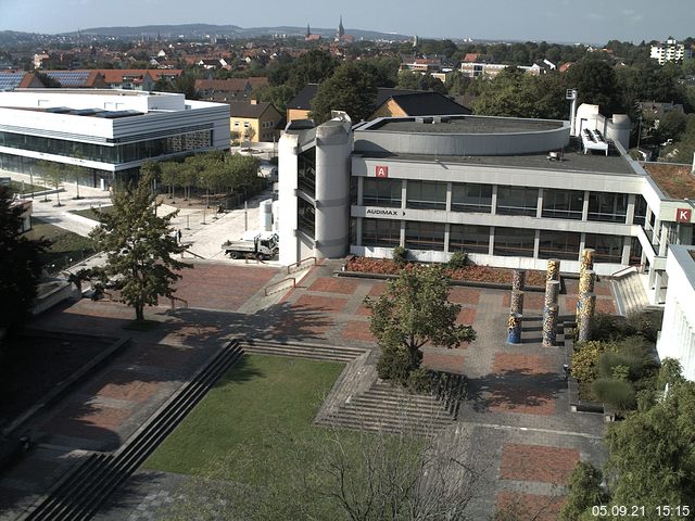 Foto der Webcam: Verwaltungsgeb&auml;ude, Innenhof mit Audimax, H&ouml;rsaal-Geb&auml;ude 1