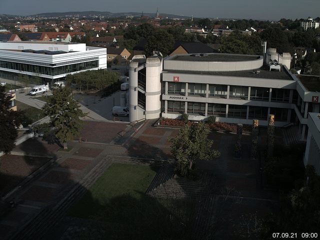 Foto der Webcam: Verwaltungsgeb&auml;ude, Innenhof mit Audimax, H&ouml;rsaal-Geb&auml;ude 1
