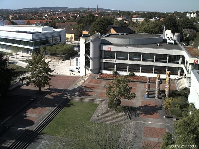 Foto der Webcam: Verwaltungsgeb&auml;ude, Innenhof mit Audimax, H&ouml;rsaal-Geb&auml;ude 1