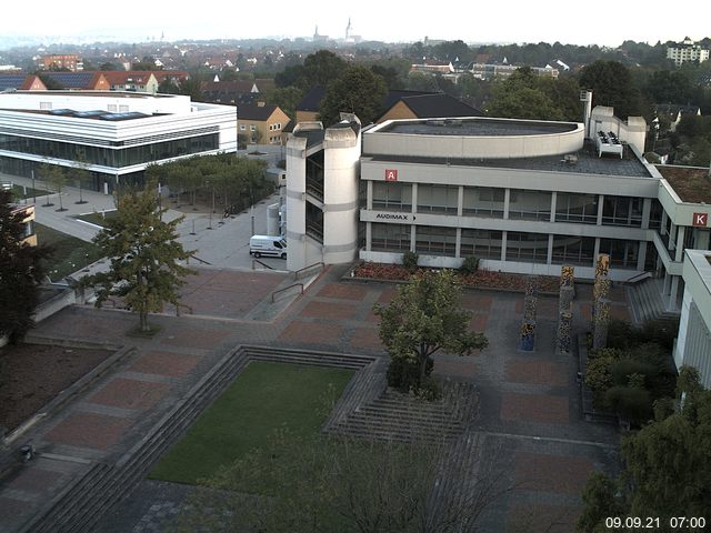 Foto der Webcam: Verwaltungsgeb&auml;ude, Innenhof mit Audimax, H&ouml;rsaal-Geb&auml;ude 1