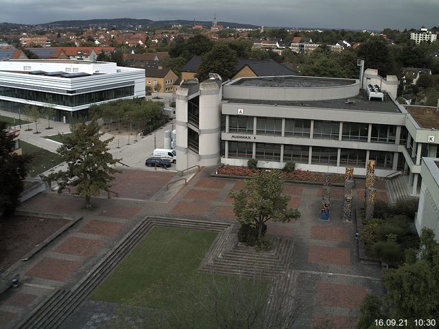 Foto der Webcam: Verwaltungsgeb&auml;ude, Innenhof mit Audimax, H&ouml;rsaal-Geb&auml;ude 1