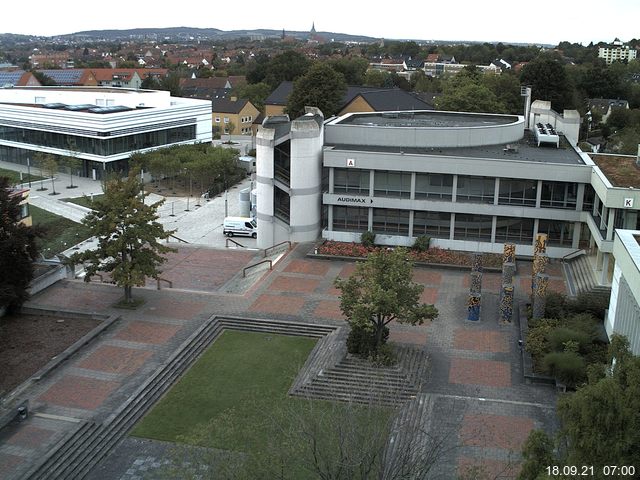 Foto der Webcam: Verwaltungsgeb&auml;ude, Innenhof mit Audimax, H&ouml;rsaal-Geb&auml;ude 1