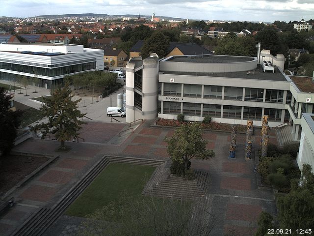 Foto der Webcam: Verwaltungsgeb&auml;ude, Innenhof mit Audimax, H&ouml;rsaal-Geb&auml;ude 1