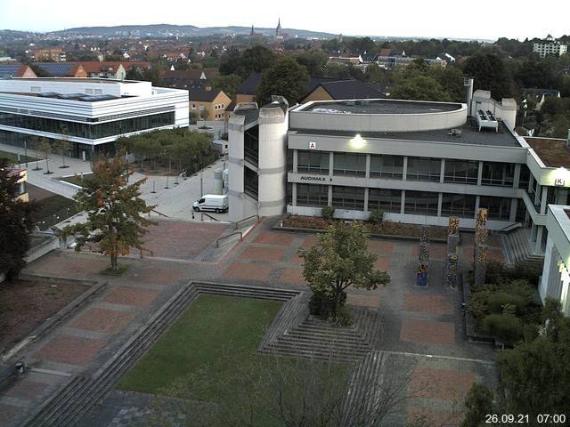 Foto der Webcam: Verwaltungsgeb&auml;ude, Innenhof mit Audimax, H&ouml;rsaal-Geb&auml;ude 1