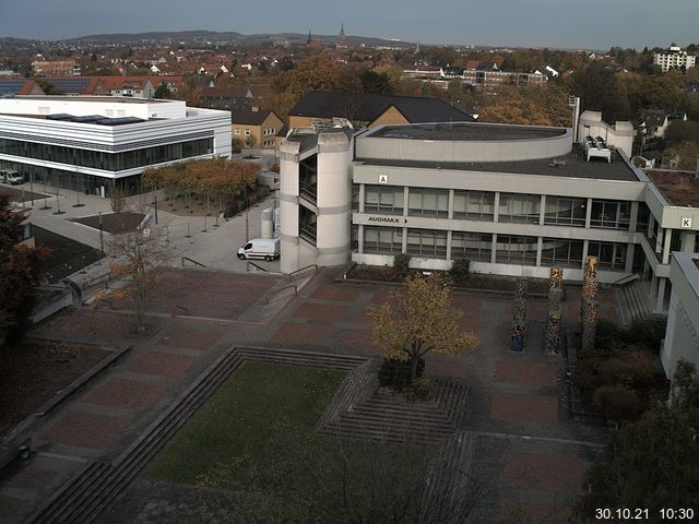 Foto der Webcam: Verwaltungsgeb&auml;ude, Innenhof mit Audimax, H&ouml;rsaal-Geb&auml;ude 1