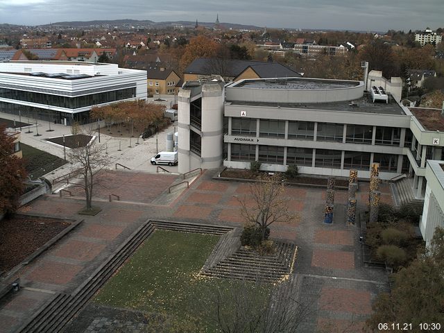 Foto der Webcam: Verwaltungsgeb&auml;ude, Innenhof mit Audimax, H&ouml;rsaal-Geb&auml;ude 1