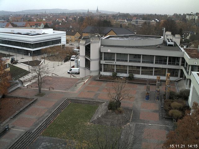 Foto der Webcam: Verwaltungsgebäude, Innenhof mit Audimax, Hörsaal-Gebäude 1