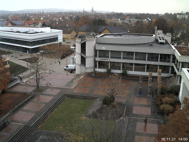 Foto der Webcam: Verwaltungsgeb&auml;ude, Innenhof mit Audimax, H&ouml;rsaal-Geb&auml;ude 1