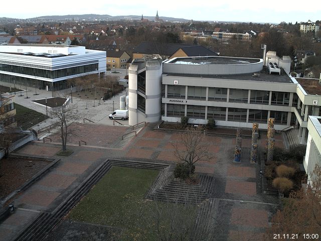Foto der Webcam: Verwaltungsgeb&auml;ude, Innenhof mit Audimax, H&ouml;rsaal-Geb&auml;ude 1