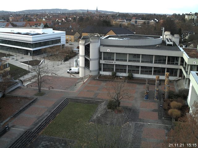 Foto der Webcam: Verwaltungsgeb&auml;ude, Innenhof mit Audimax, H&ouml;rsaal-Geb&auml;ude 1