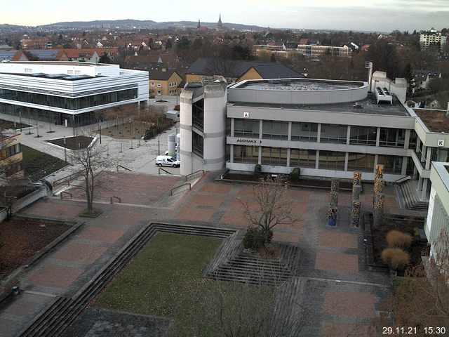 Foto der Webcam: Verwaltungsgeb&auml;ude, Innenhof mit Audimax, H&ouml;rsaal-Geb&auml;ude 1