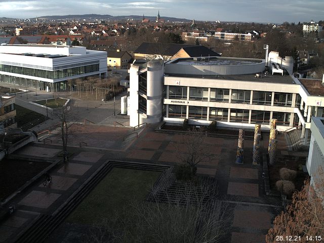 Foto der Webcam: Verwaltungsgeb&auml;ude, Innenhof mit Audimax, H&ouml;rsaal-Geb&auml;ude 1