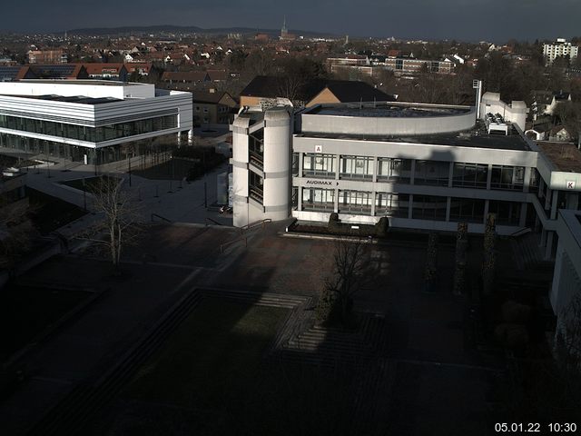 Foto der Webcam: Verwaltungsgeb&auml;ude, Innenhof mit Audimax, H&ouml;rsaal-Geb&auml;ude 1