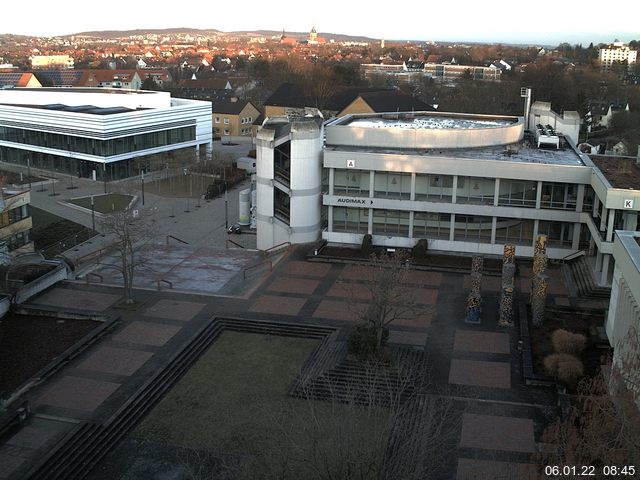 Foto der Webcam: Verwaltungsgeb&auml;ude, Innenhof mit Audimax, H&ouml;rsaal-Geb&auml;ude 1
