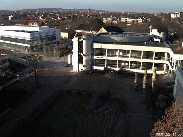 Foto der Webcam: Verwaltungsgeb&auml;ude, Innenhof mit Audimax, H&ouml;rsaal-Geb&auml;ude 1