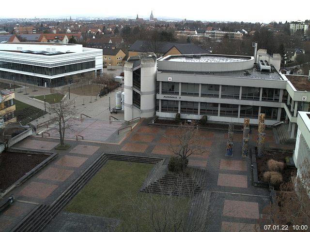 Foto der Webcam: Verwaltungsgeb&auml;ude, Innenhof mit Audimax, H&ouml;rsaal-Geb&auml;ude 1