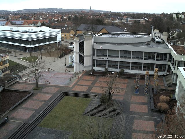 Foto der Webcam: Verwaltungsgeb&auml;ude, Innenhof mit Audimax, H&ouml;rsaal-Geb&auml;ude 1