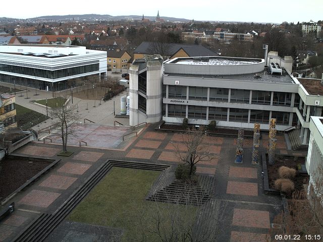 Foto der Webcam: Verwaltungsgeb&auml;ude, Innenhof mit Audimax, H&ouml;rsaal-Geb&auml;ude 1