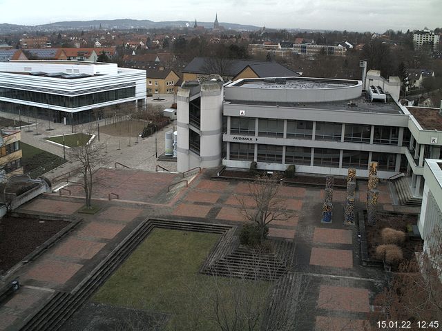 Foto der Webcam: Verwaltungsgeb&auml;ude, Innenhof mit Audimax, H&ouml;rsaal-Geb&auml;ude 1