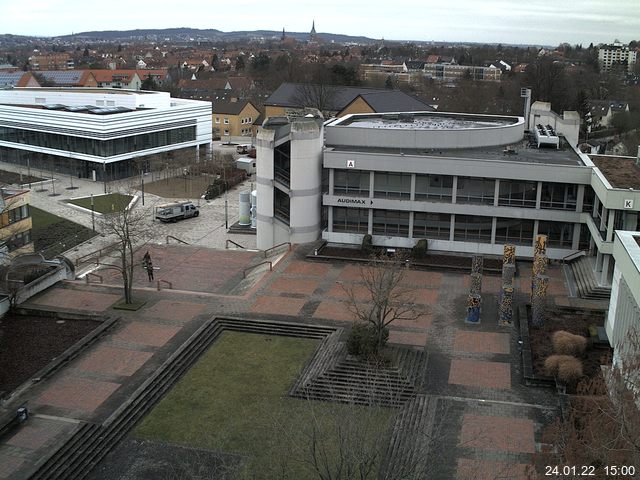 Foto der Webcam: Verwaltungsgeb&auml;ude, Innenhof mit Audimax, H&ouml;rsaal-Geb&auml;ude 1